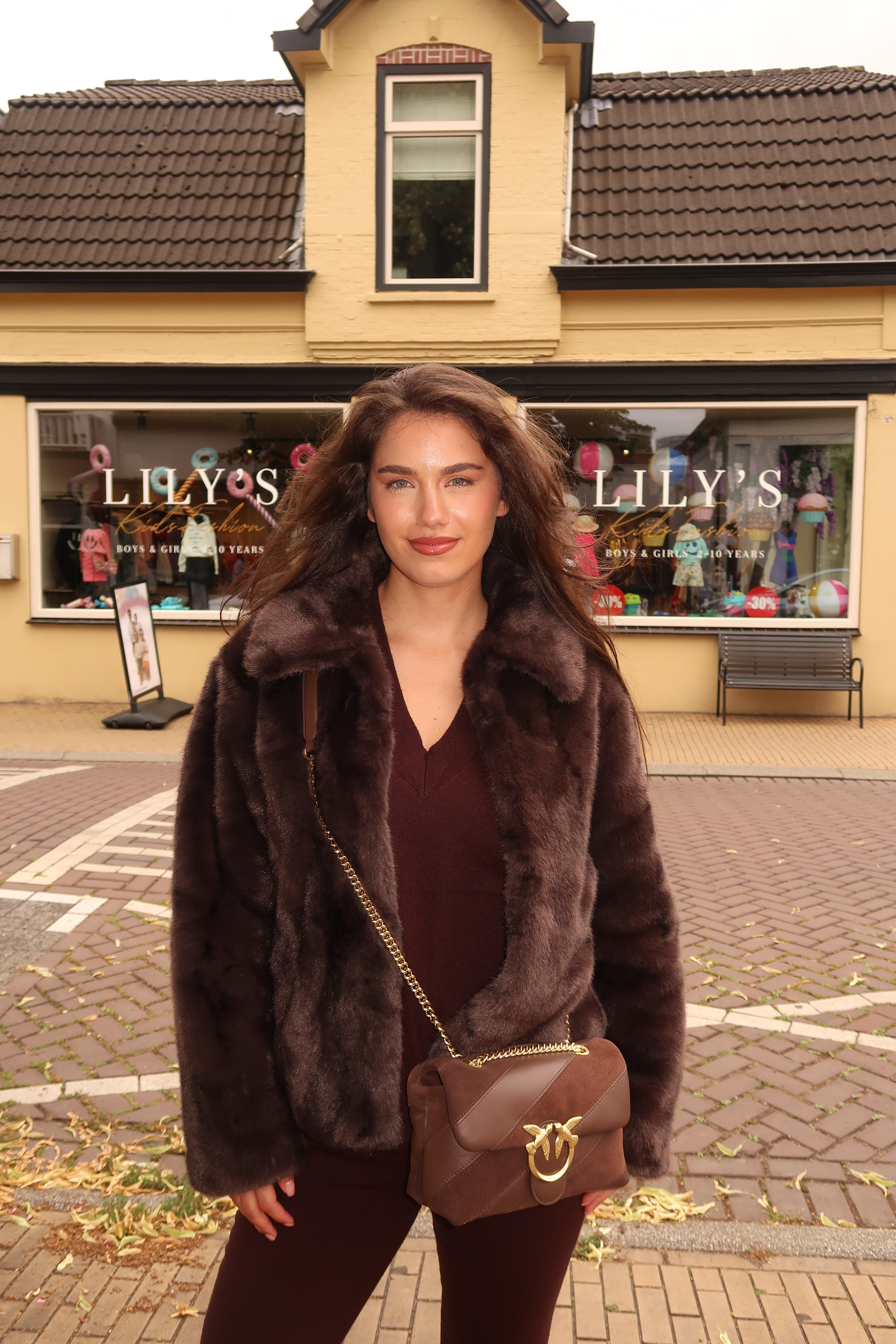 Silvian Heach Fake Fur Jas in Coffee