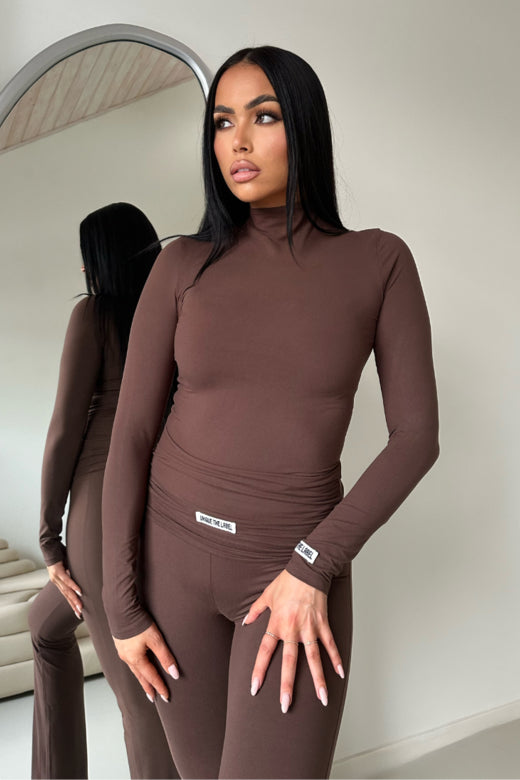 Unique The Label KIMMY TURTLENECK TOP- Chocolate