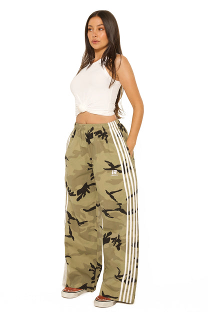 LA Sisters OFFICIAL OVERSIZED MULTI STRIPED PANTS CAMOUFLAGE