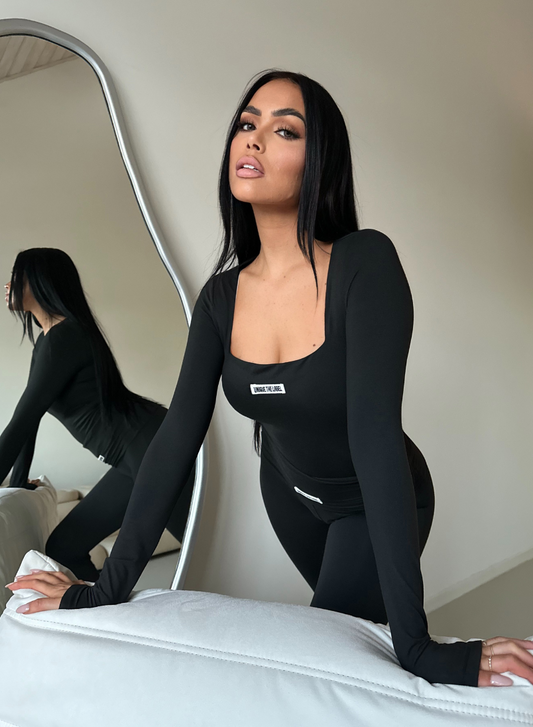 Unique The Label NAYLA SQUARE NECK BODYSUIT - DEEP BLACK