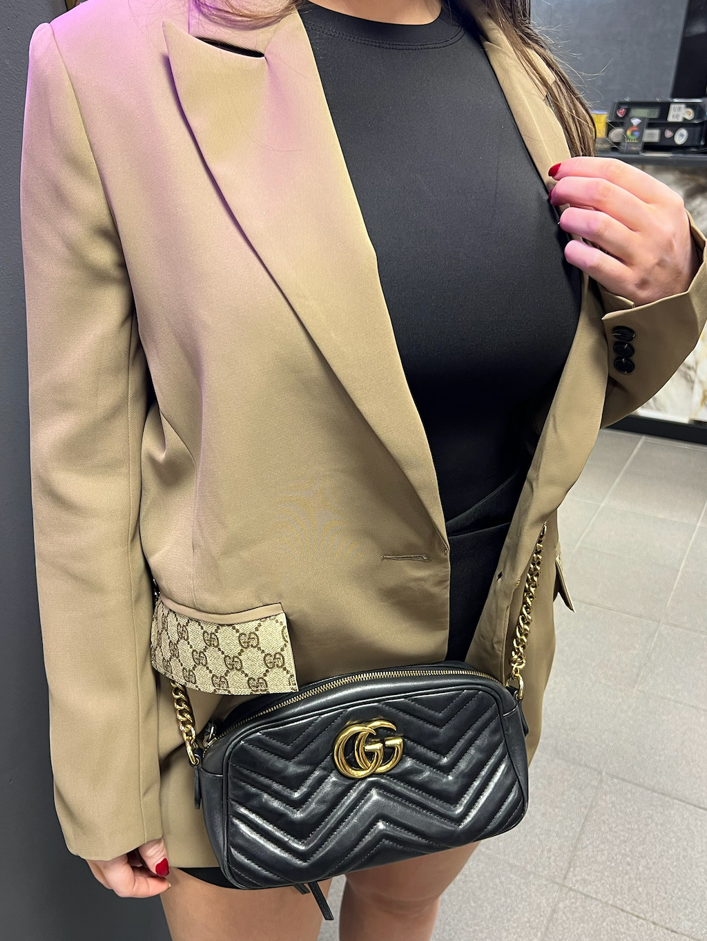 Q X R Taupe Blazer met Designer G. zakken