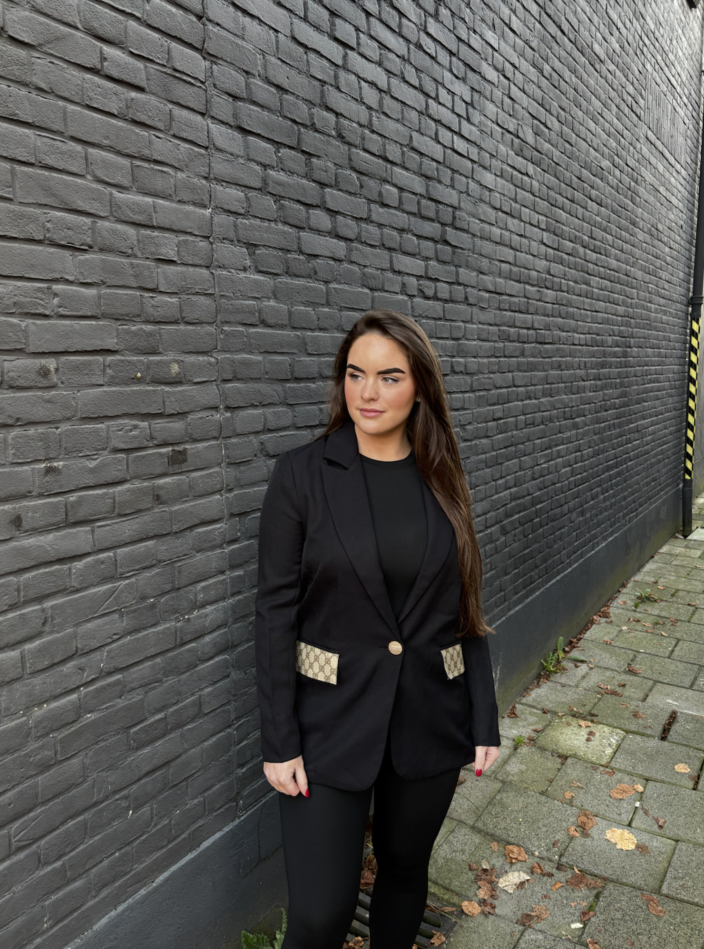 Q X R Oversized Zwarte Blazer met G Designer zakken